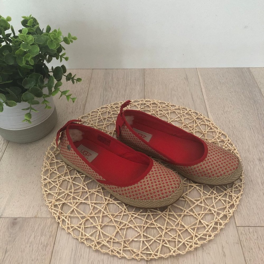 💸💸UGG Australia Ballerina/Ballet Flats Red Dot 6